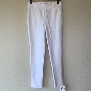 NWT Perfectly Priscilla white leggings faux pockets sz S